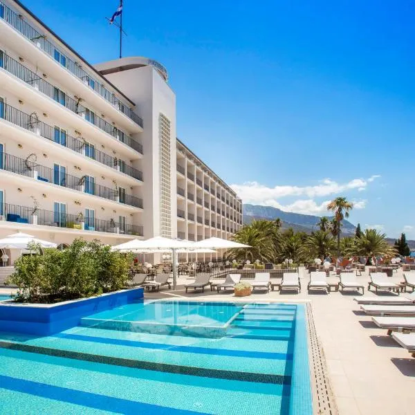 Bluesun Hotel Jadran，位于Novo Naselje的酒店