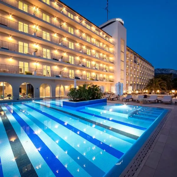 Bluesun Hotel Jadran，位于图彻皮的酒店