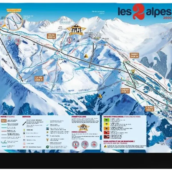 Chambre Hôtel Ibiza Spa - Hammam - Jacuzzis - Piscine Chauffée，位于莱德萨阿尔卑斯的酒店