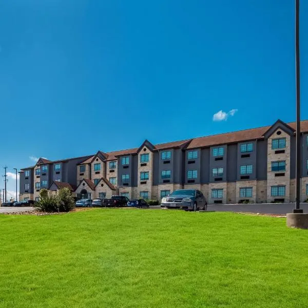 Best Western SeaWorld San Antonio，位于Lytle的酒店