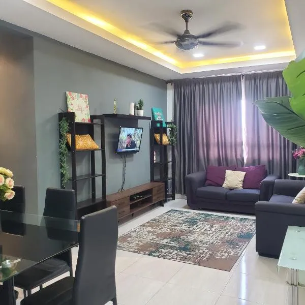 Casa Inderaloka Pantai Batu Buruk，位于瓜拉丁加奴的酒店