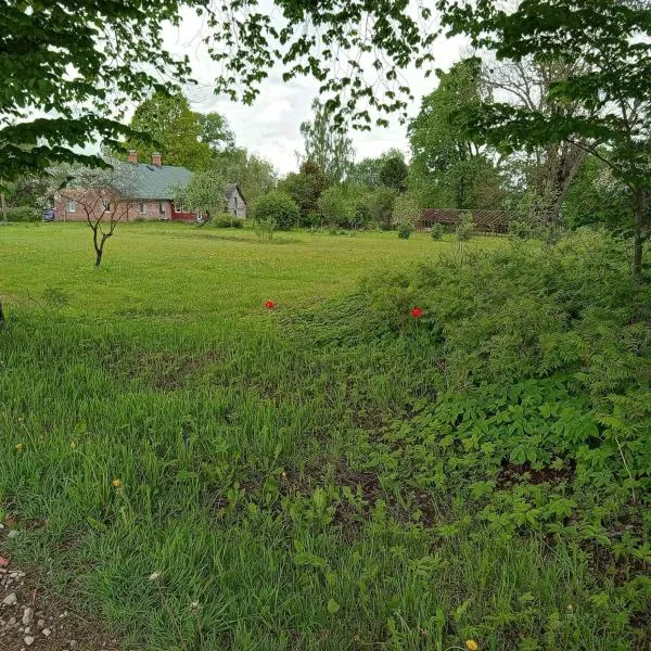 Grotini，位于Ķipari的酒店