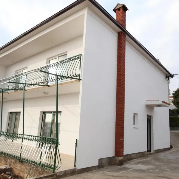 Apartmani Ivana，位于特罗吉尔的酒店