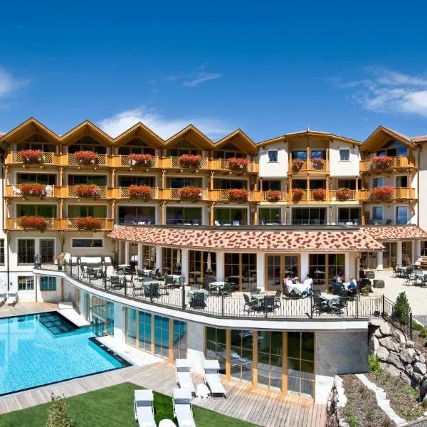 Hotel Chalet Tianes - Alpine Relax，位于卡斯特尔罗托的酒店