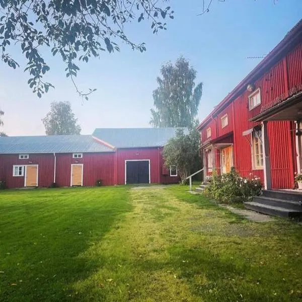 Gamla gården i Ersmark Umeå，位于Tavelsjö的酒店