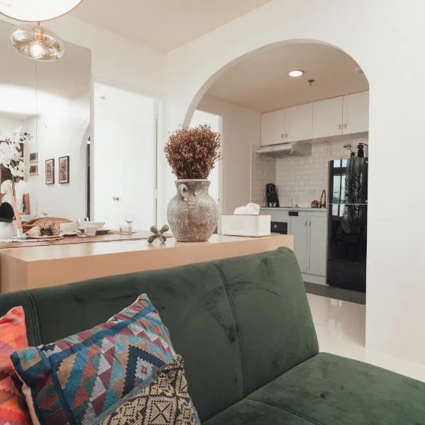 Modern Luxe Condo Unit in Cavite，位于伊穆斯的酒店