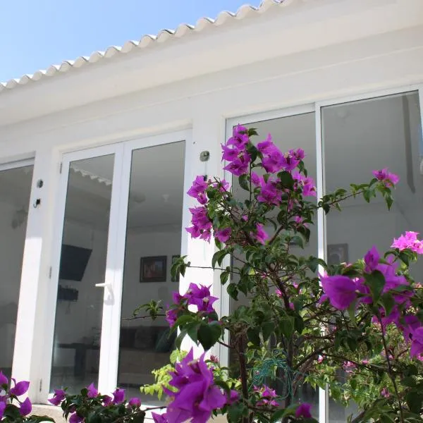 CasaMuyuyo - Hermosa Casa de Playa a 1h20 de Guayaquil，位于普拉亚斯的酒店