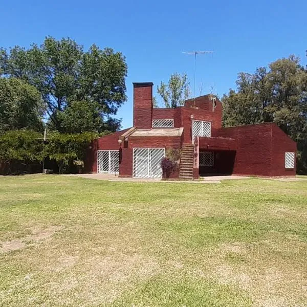 Lima - Casa rural - Pileta - 11 camas，位于Lima的酒店