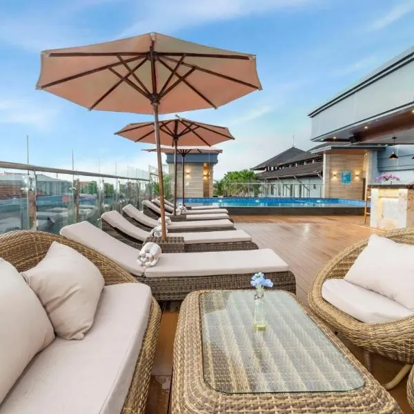 City of Aventus Hotel - Denpasar，位于登巴萨的酒店