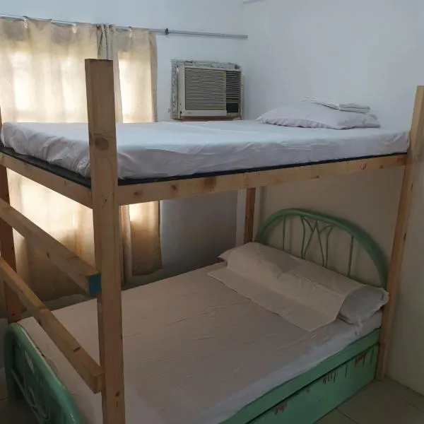 Two-Hearts Dormitory，位于Lasip Chico的酒店