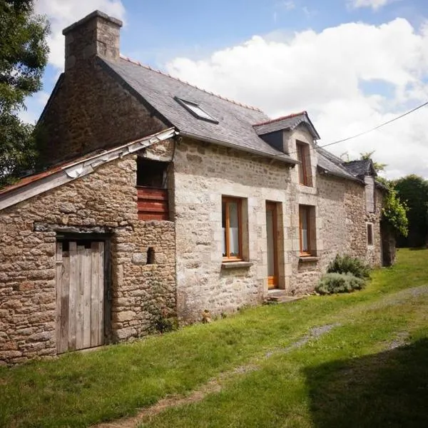 belle maison de campagne，位于Hénon的酒店