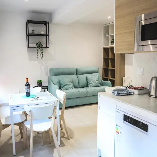 Apartamentos Sudestada，位于洛格罗尼奥的酒店