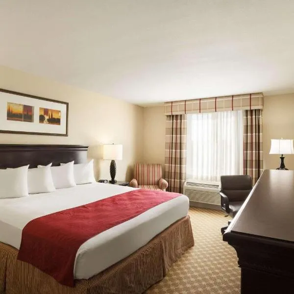 Comfort Inn & Suites，位于Cottonwood的酒店