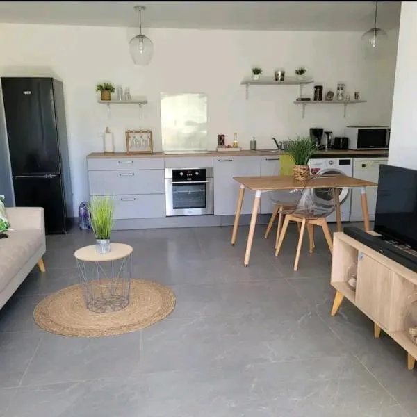 Superbe appartement cosy neuf，位于格兰德凯斯的酒店