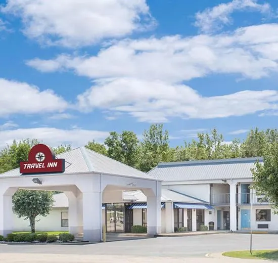 Travel Inn North Little Rock，位于杰克逊维尔的酒店