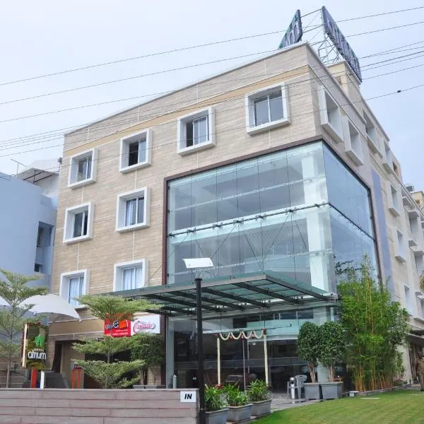 Hotel Atrium，位于Kavundappādi的酒店