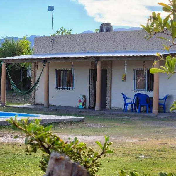 Quinta Las Marías - Cabañas，位于圣何塞德哈查尔的酒店