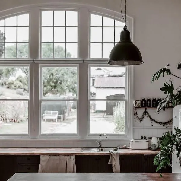 The Post Office Waratah - Luxury Wilderness Escape，位于Waratah的酒店