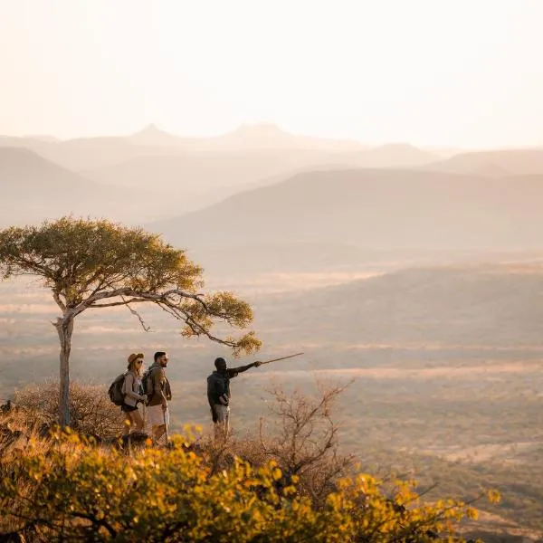 Etendeka Mountain Camp，位于Palm的酒店