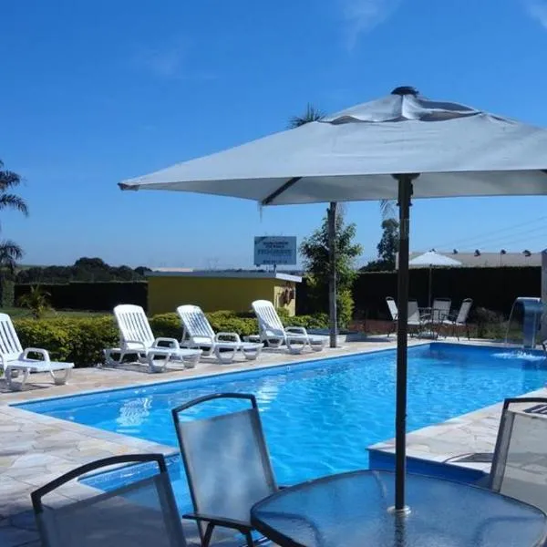 Hotel Green Village，位于Jardinópolis的酒店