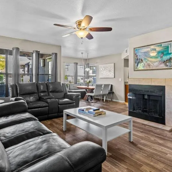 Tucson The Greens! 3br APT w/ Pool & Spa，位于土桑的酒店
