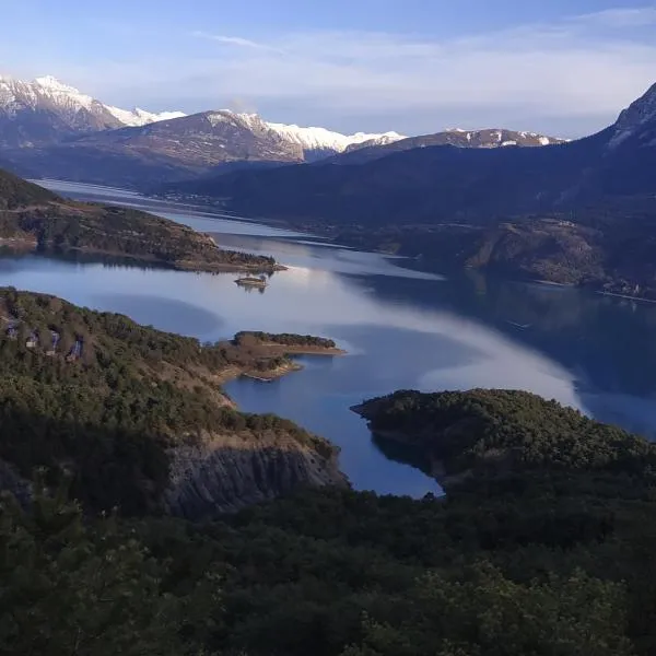 Entre lac et montagnes，位于塞威恩的酒店