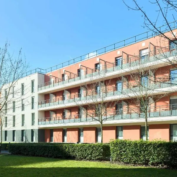 Comfort Aparthotel Versailles, St Cyr l'Ecole，位于圣西尔-莱科勒的酒店