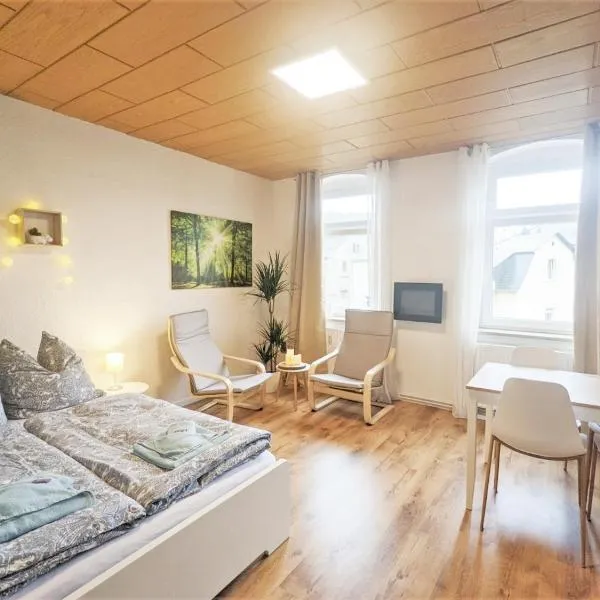 R3 - Urlaubsmagie - Helle Wohnung mit Garten & Pool，位于Rathmannsdorf的酒店