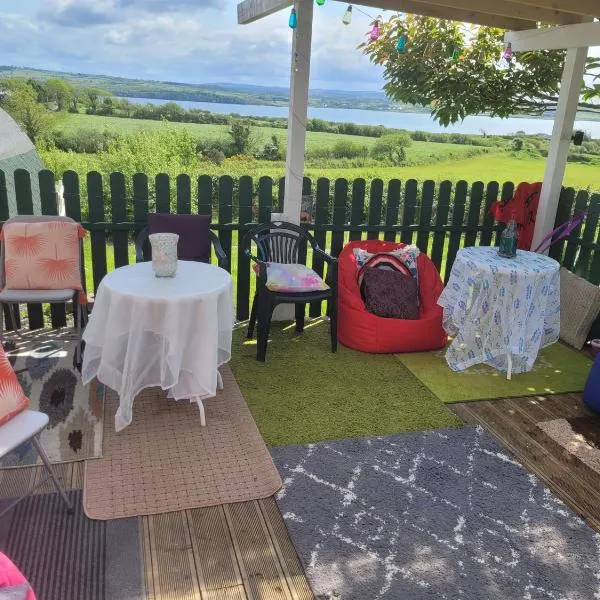 Shannon Estuary Glamping，位于Killadysert的酒店