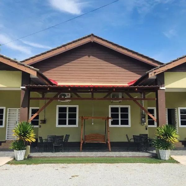 Nipah Homestay Kuala Besut，位于巴西富地的酒店