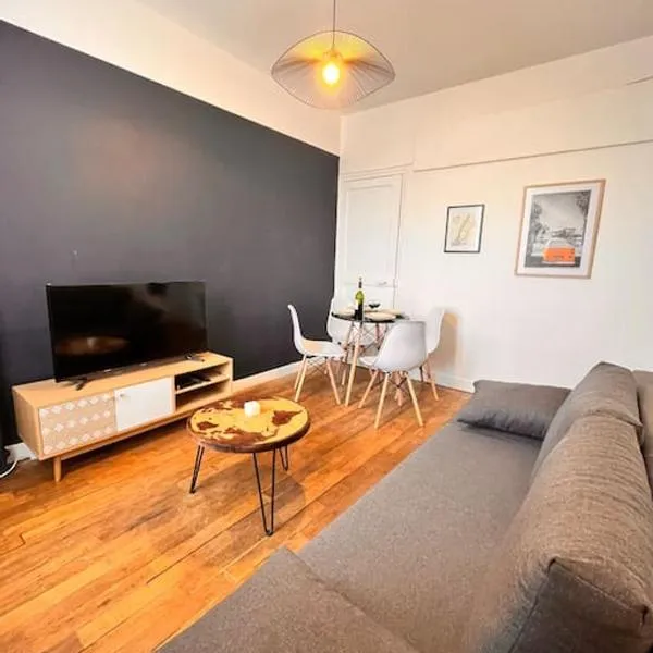 Cosy appartment close to train station, Paris and CDG airport，位于欧奈索斯博伊斯的酒店