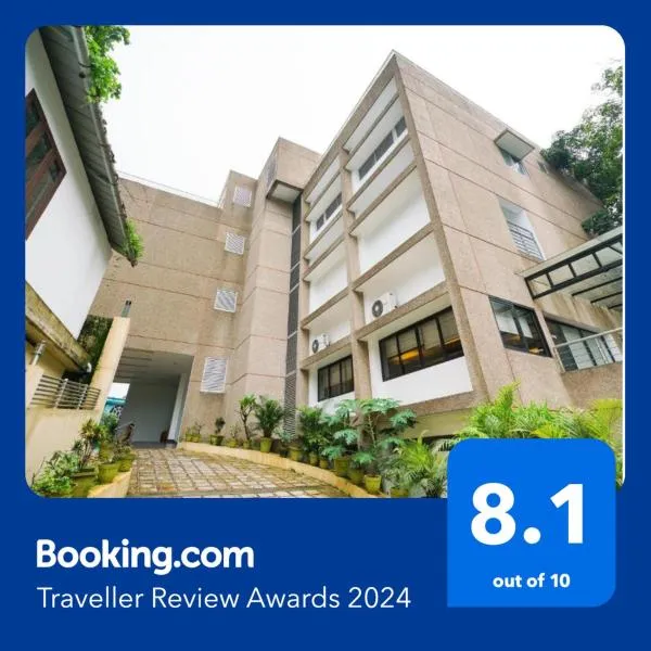 Super Hotel O 15754 Mookkannoor Tourist Home，位于安加马尔伊的酒店