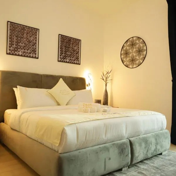 Twilight 1BR apartment Yas Island，位于Al Shahamah的酒店