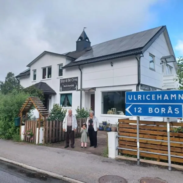 十字路口住宿加早餐旅馆，位于Länghem的酒店