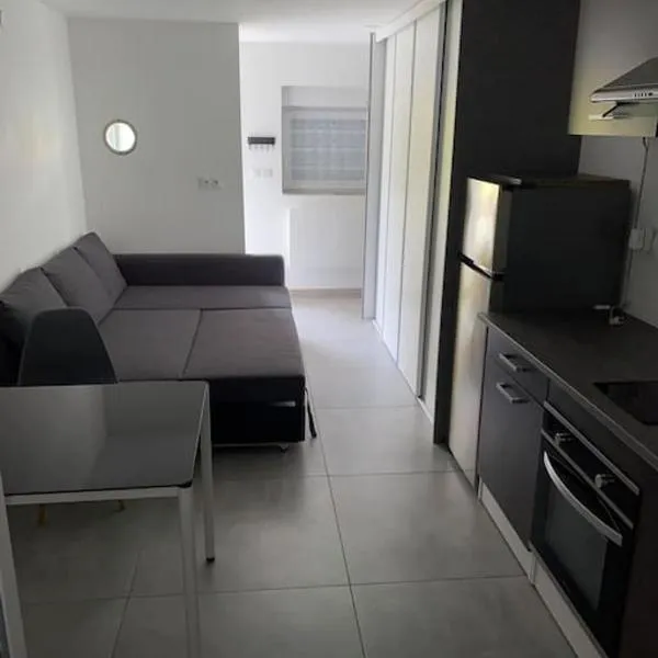 Studio moderne entièrement rénové.，位于Freistroff的酒店