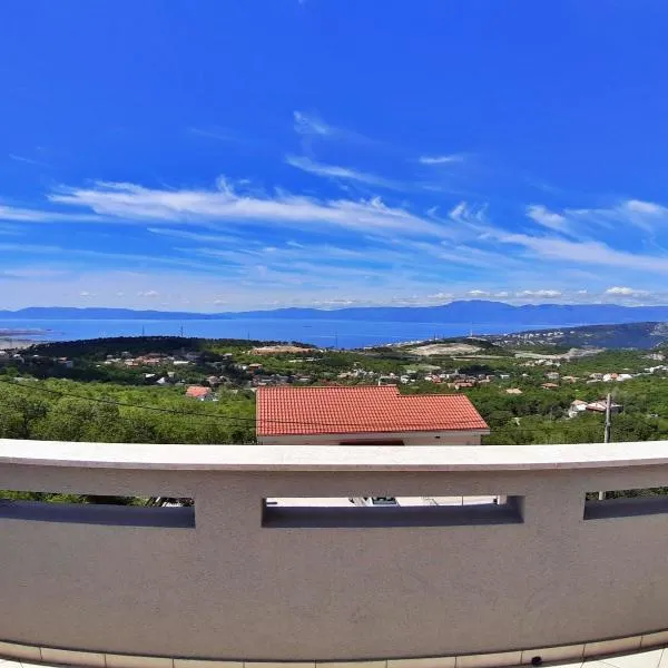 Veliki apartman Barbara s jacuzzijem za dvoje- Hreljin Rijeka，位于Hreljin的酒店