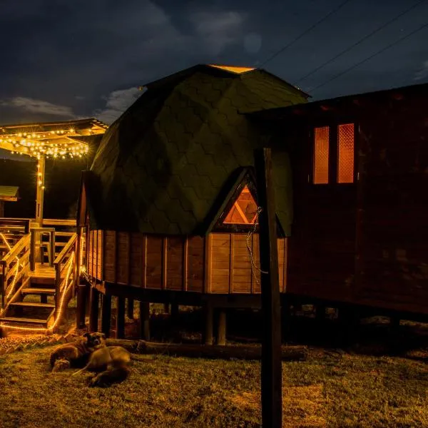 Los Nopales Glamping，位于La Candelaria的酒店