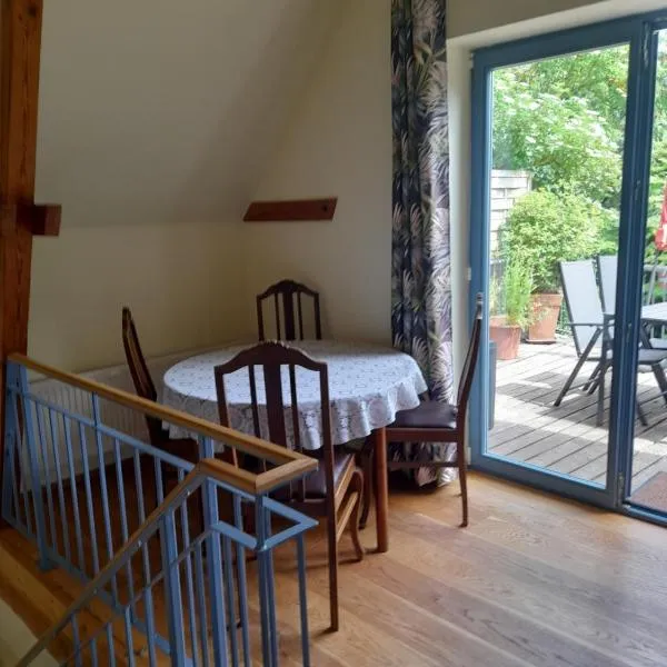 Ferienhaus am Rande Müritz Nationalpark，位于瓦伦的酒店