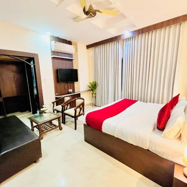 Hotel Rama, Top Rated and Most Awarded Property In Haridwar，位于Bahādrābād的酒店