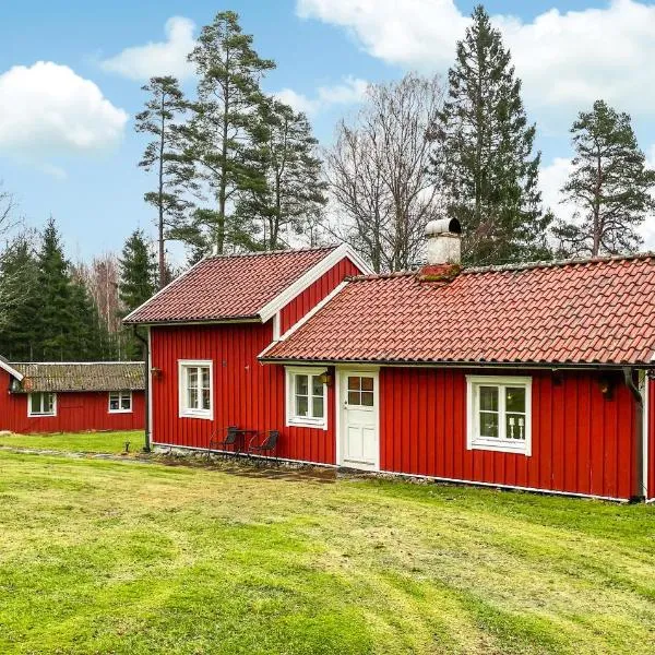 Amazing Home In Kinnahult With Wifi，位于Kinnahult的酒店