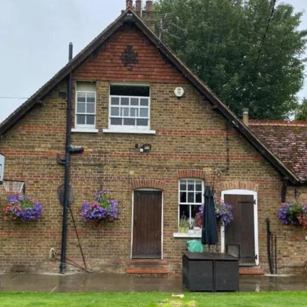 Farm Cottage，位于特灵的酒店