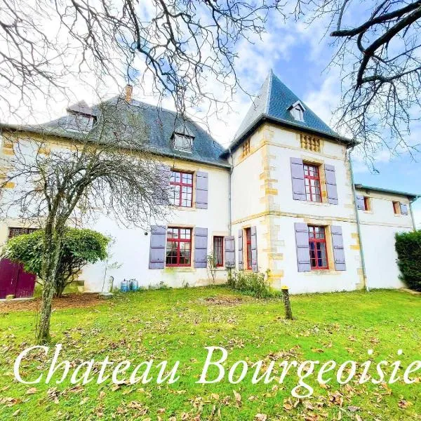 Chateau Bourgeoisie ***，位于Laheycourt的酒店