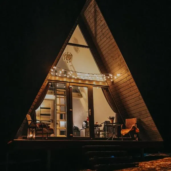 Rose Valley Cottage，位于Ieriķi的酒店