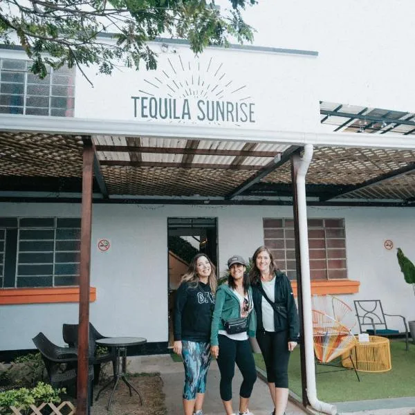 Tequila Sunrise Hostel，位于危地马拉的酒店