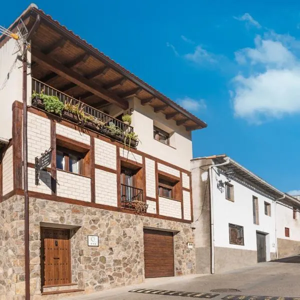 Casa Rural La Chopera del Jerte，位于赫尔特的酒店