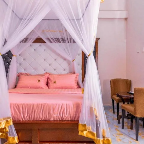 Romeos Hotel Luzira Kampala，位于坎帕拉的酒店