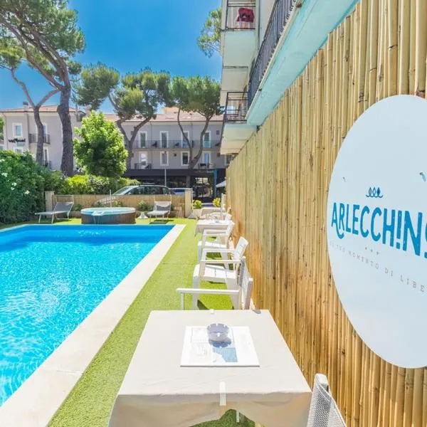 Hotel Arlecchino Riccione，位于里乔内的酒店