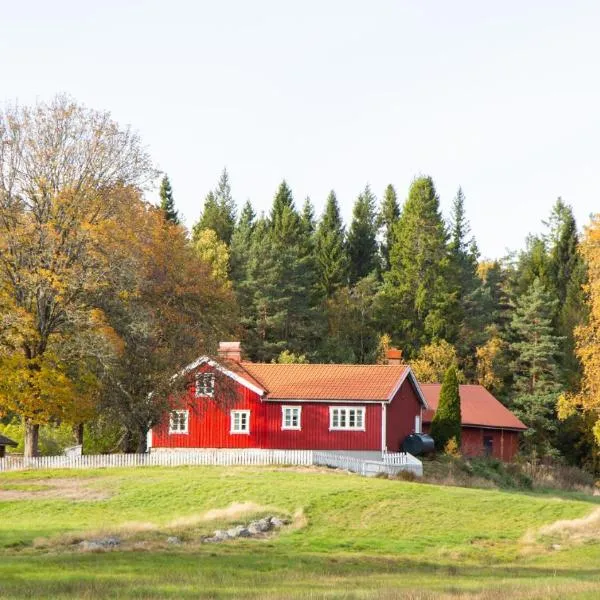 Grandma's cottage，位于Västra Lerkvilla的酒店