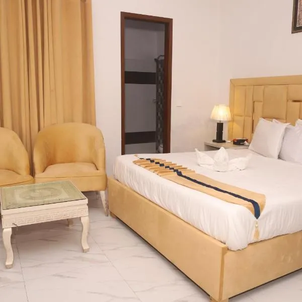 Hotel Royal Comfort，位于Kānjra的酒店