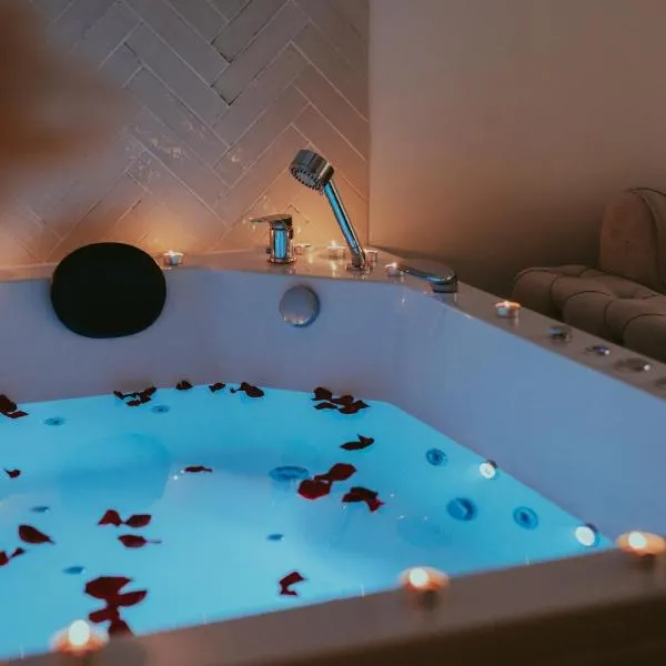 Luxury Jacuzzi Apartment，位于莫斯塔尔的酒店